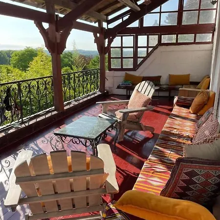 Charming Character With The Views In The Village! Aubeterre-sur-Dronne